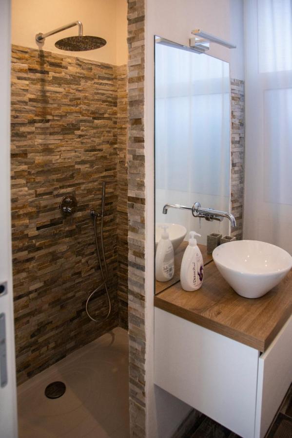 Catalani Charme Apartament カリアリ エクステリア 写真